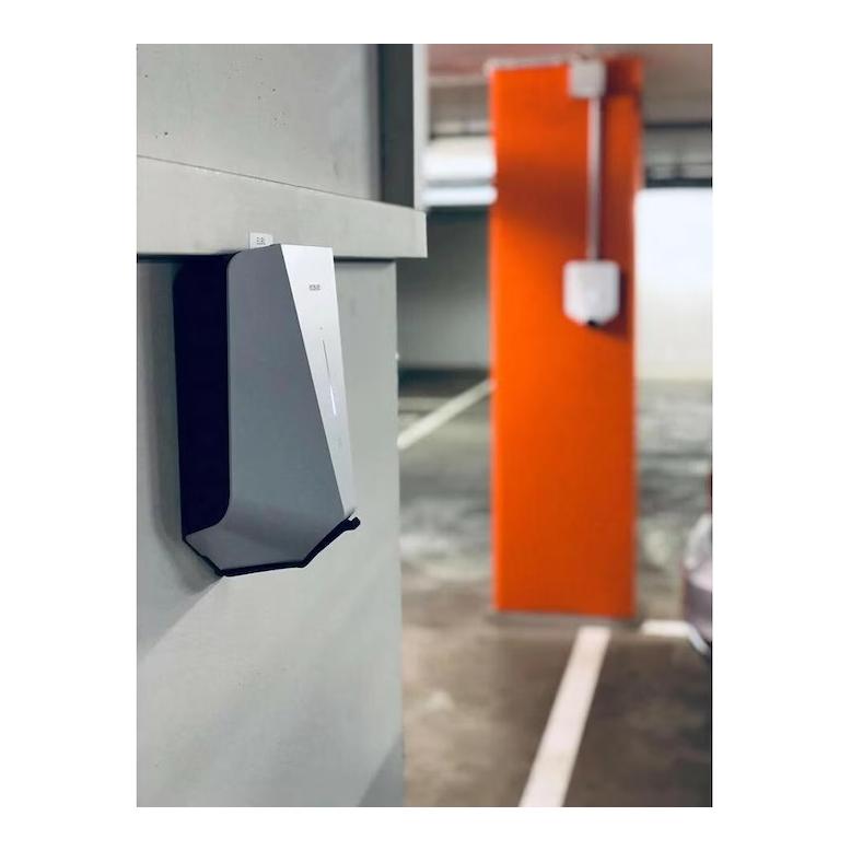 Station de recharge à domicile, installation comprise