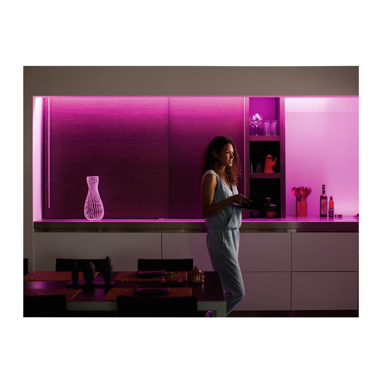 White & Color Ambiance Lightstrip Plus 2m Basis White & Color Ambiance Lightstrip Plus 2m Basis