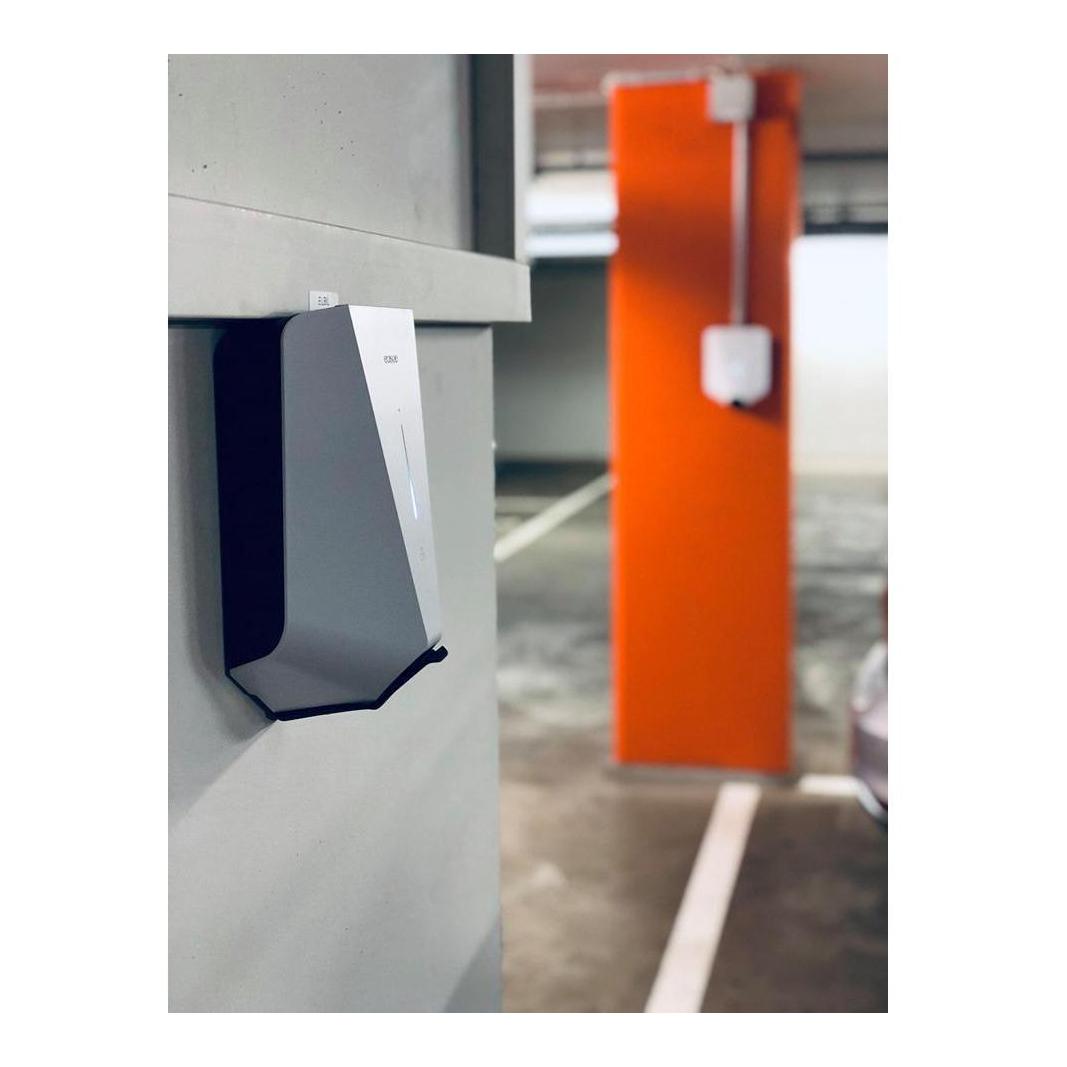 Charge Ladestation (1.4 - 22kW) Charge Ladestation (1.4 - 22kW)