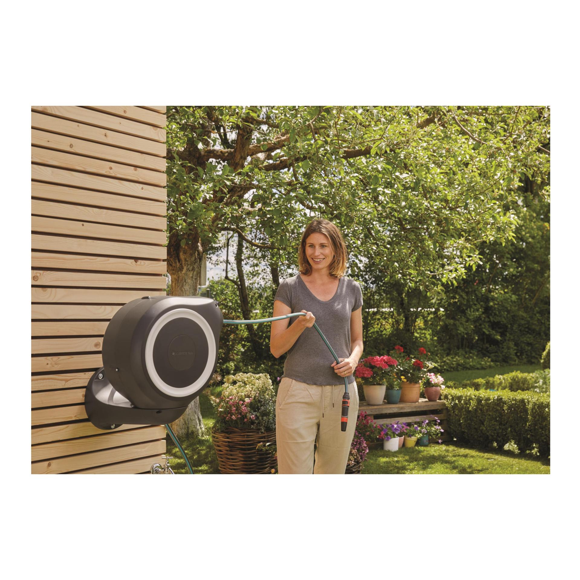 Gardena Wall-mounted hose box RollUp S 15 m