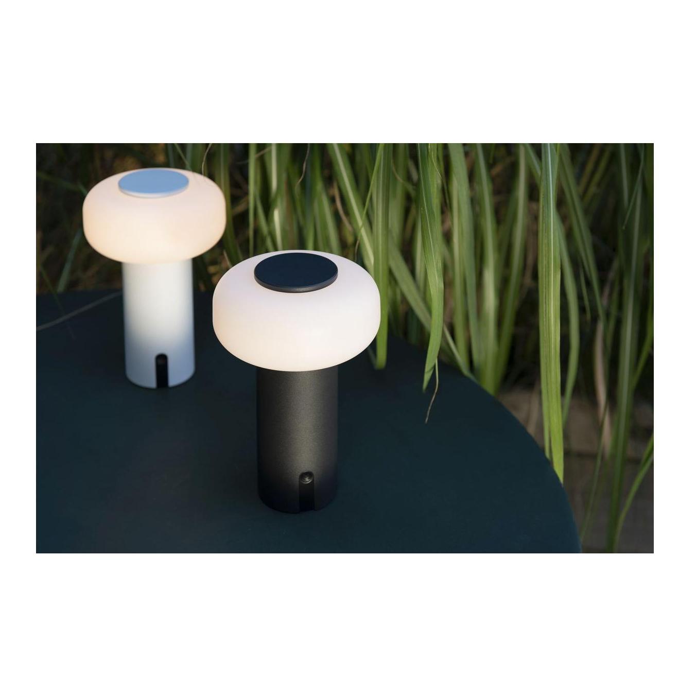 Lampe à mouvement solaire