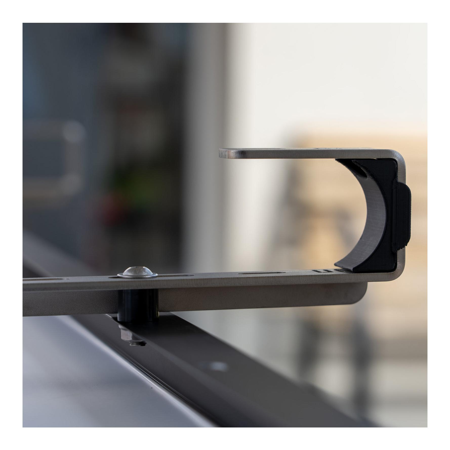 EcoMate Hook - Balkonkraftwerk für die Geländermontage EcoMate Hook - Balkonkraftwerk für die Geländermontage