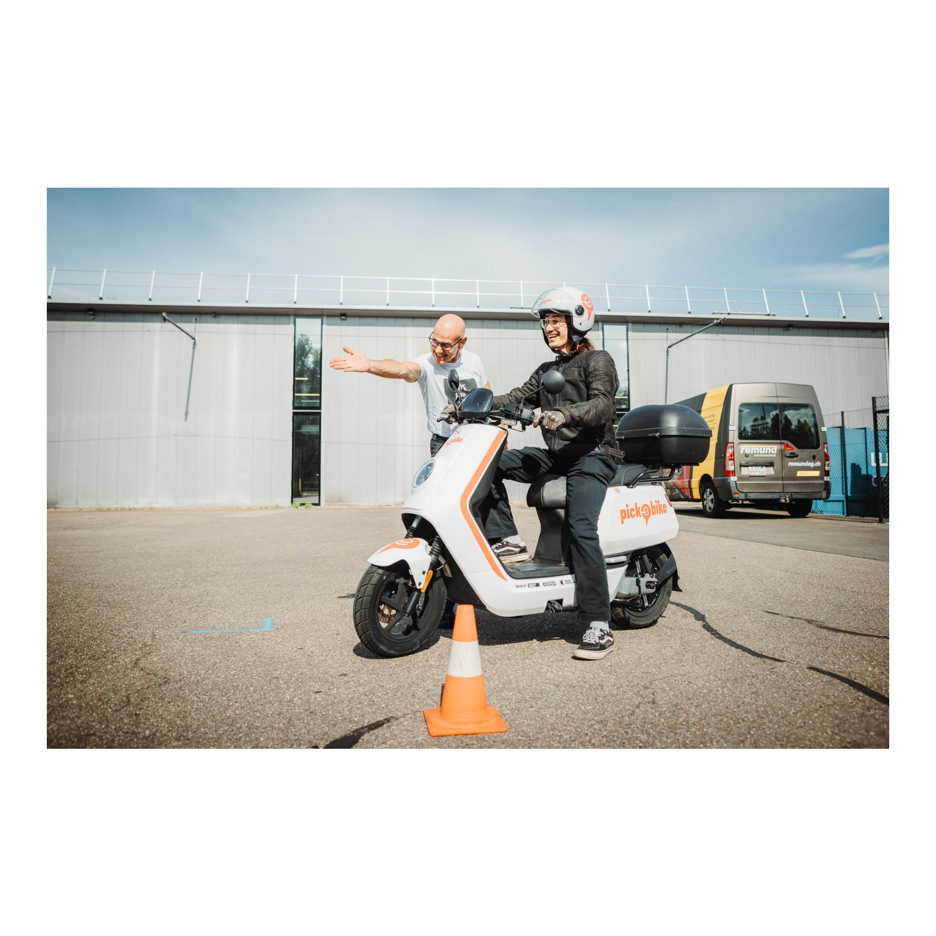 Pick-e-Bike Motorrad-Grundkurs A1 August
