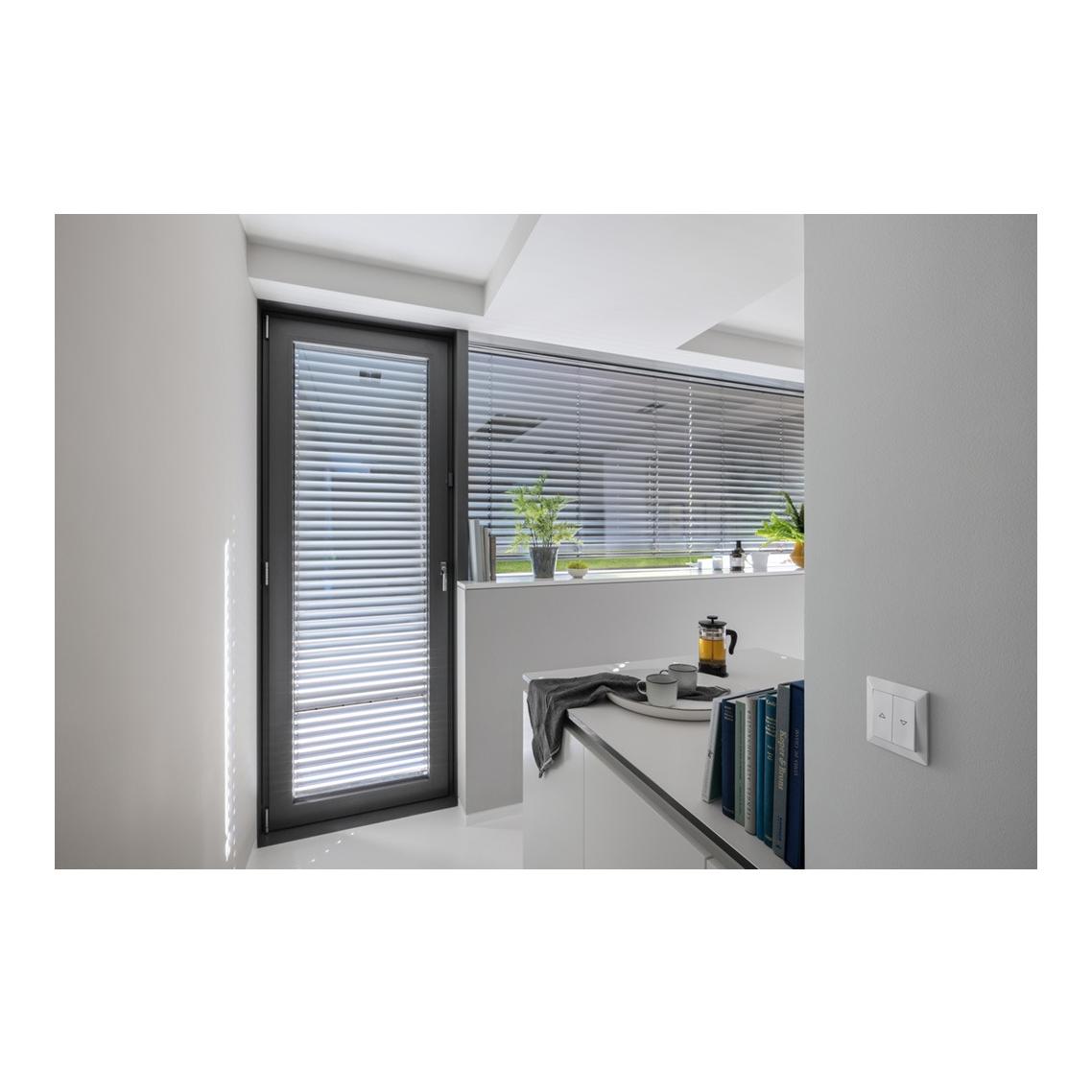 Smart Home Licht-/Rolladensteuerung II Smart Home Licht-/Rolladensteuerung II