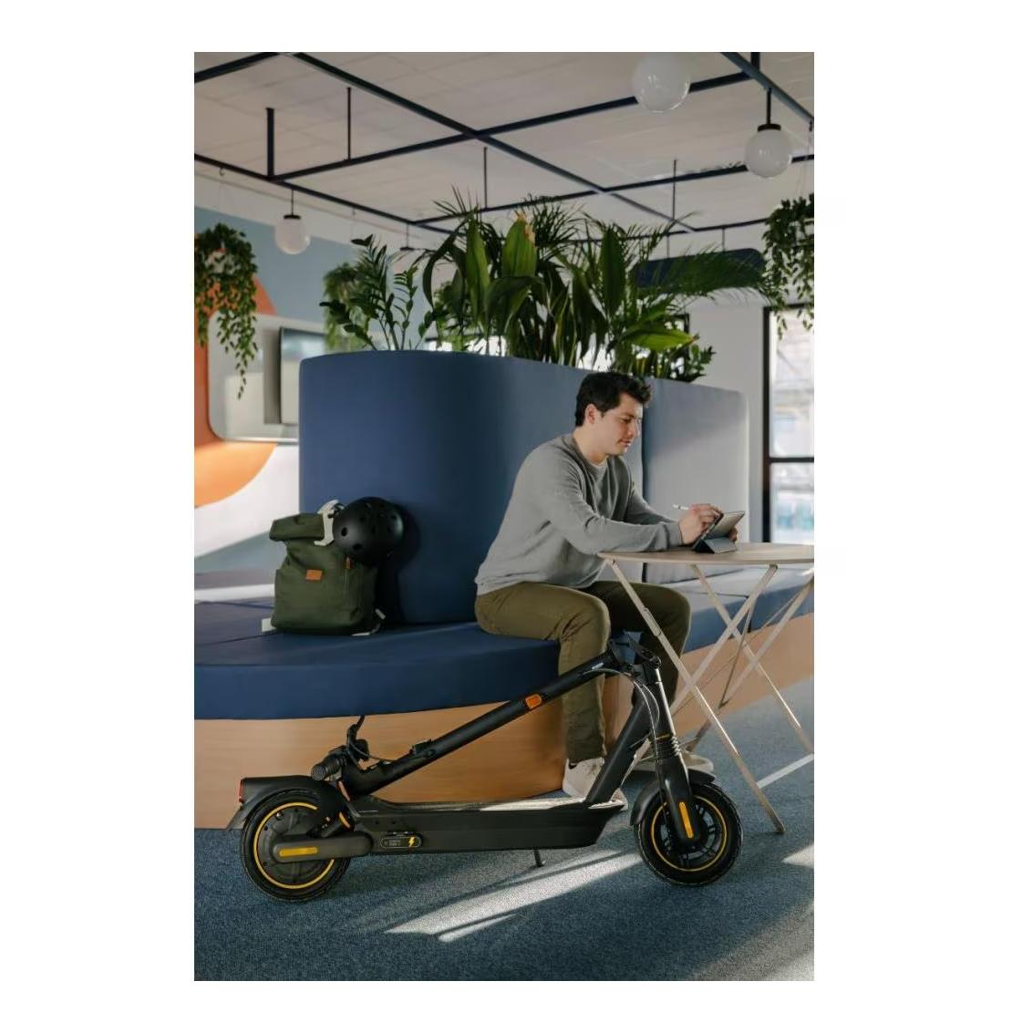 E-Scooter MAX G2D E-Scooter MAX G2D